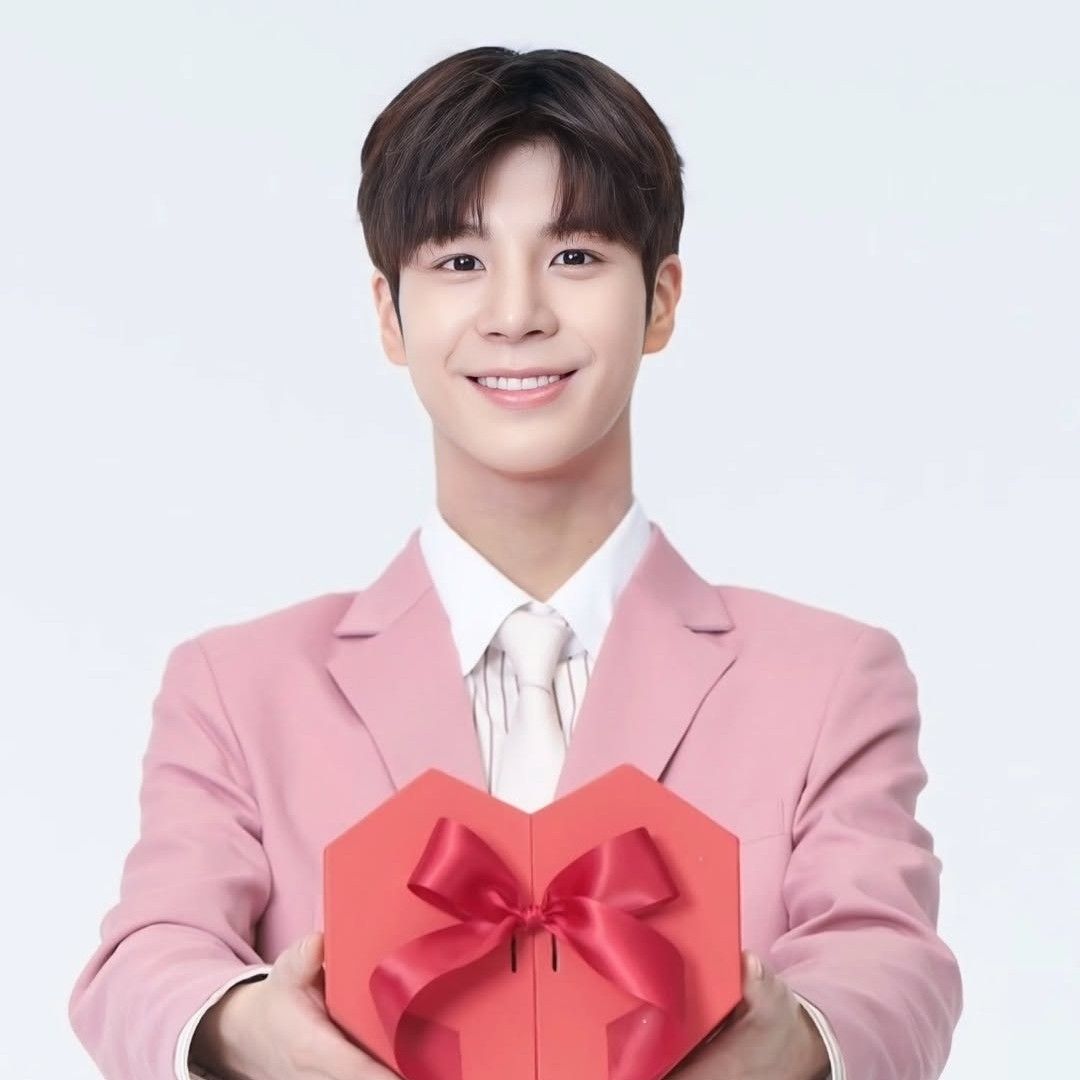 Behind-the-scenes cut of Jeong Dongwon