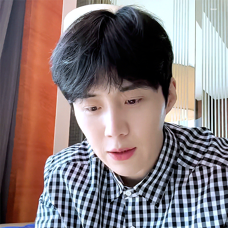 金宣虎的最新照片