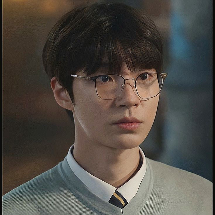 Recent activity shot of Hwang Inyoup