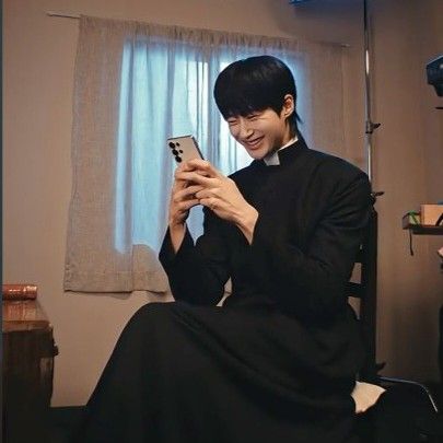 A moment captured by a fan of Byeon Wooseok