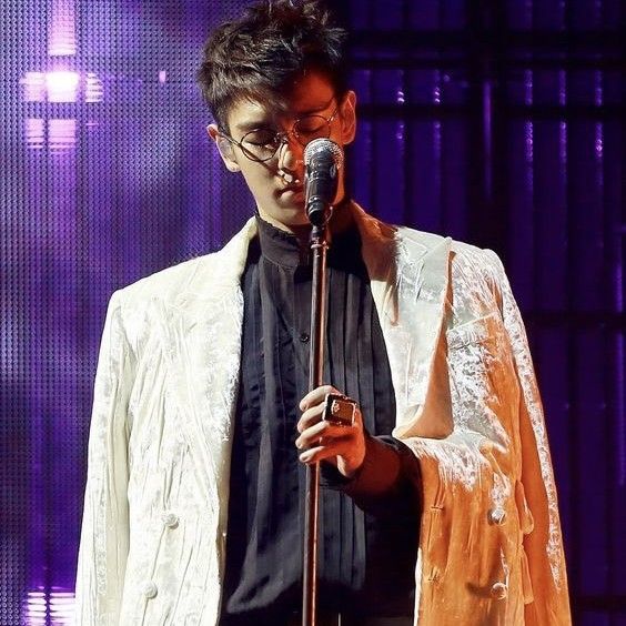 Latest photo of T.O.P