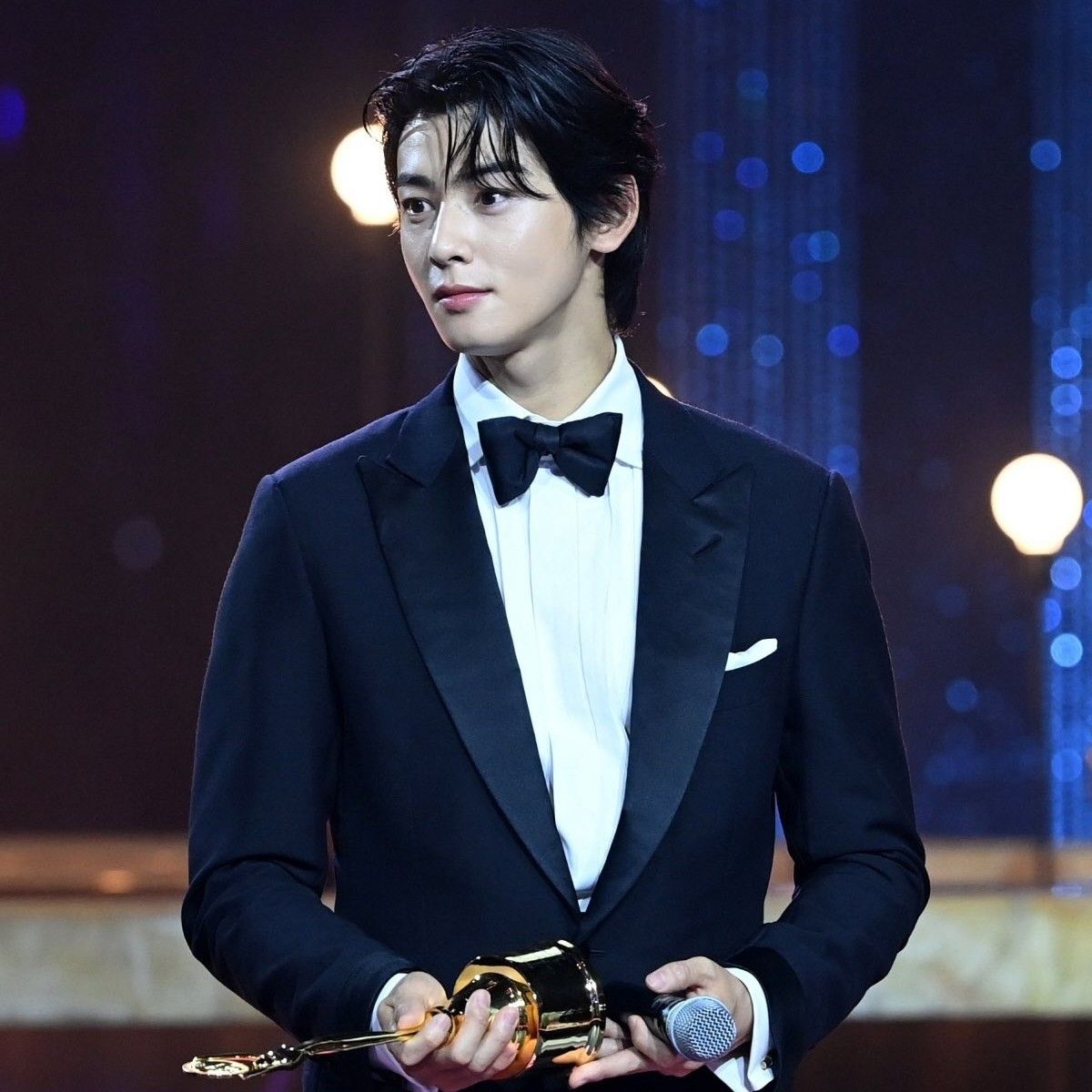 Latest photo of Cha Eunwoo