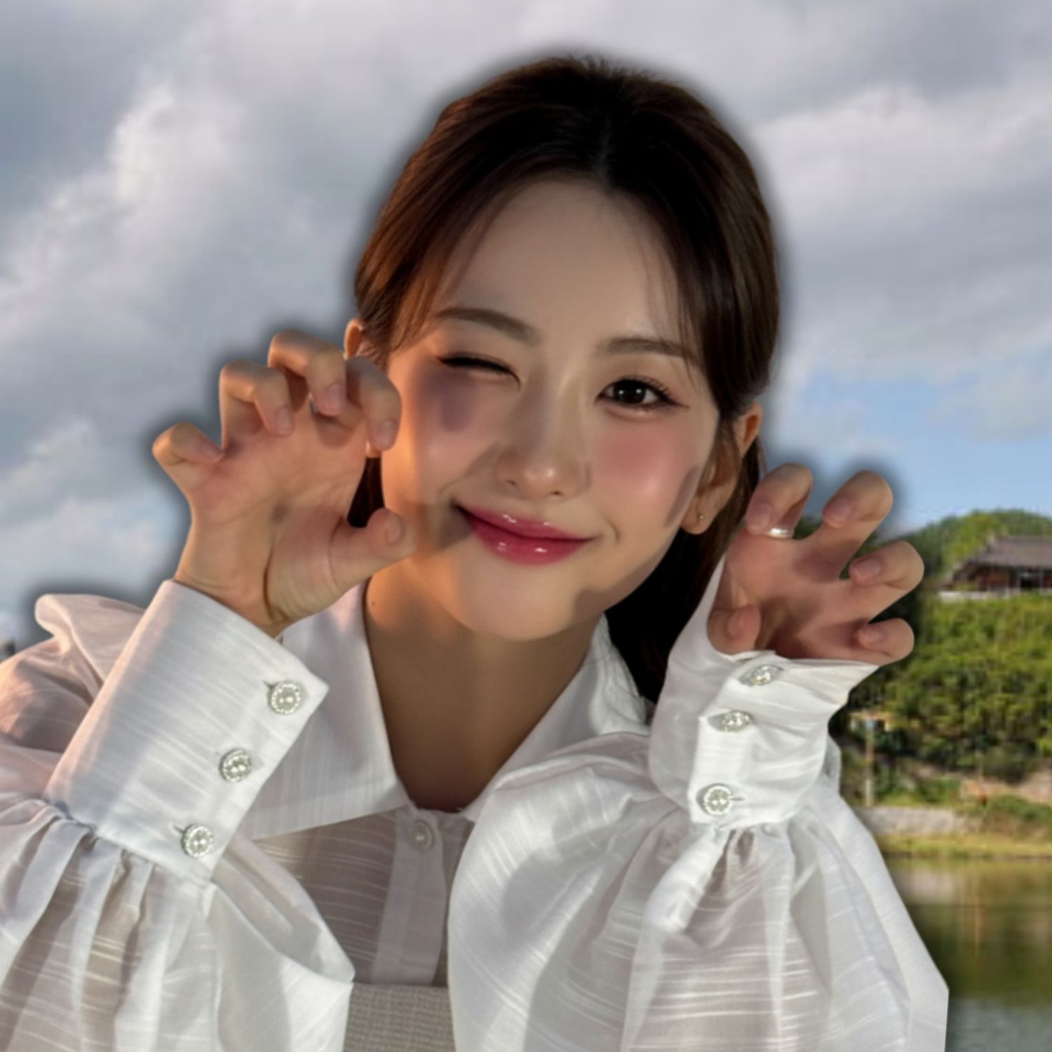 Latest photo of Oh Yujin