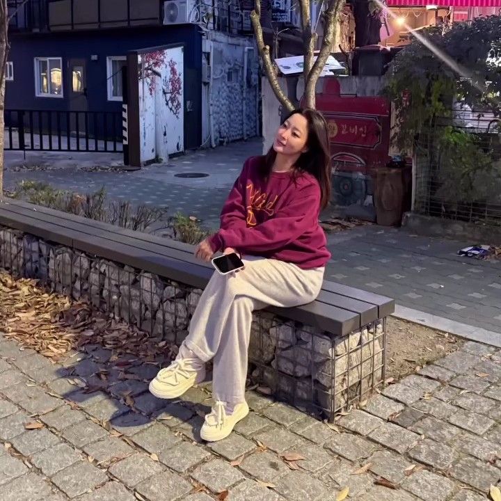 Behind-the-scenes cut of Kim Heesun