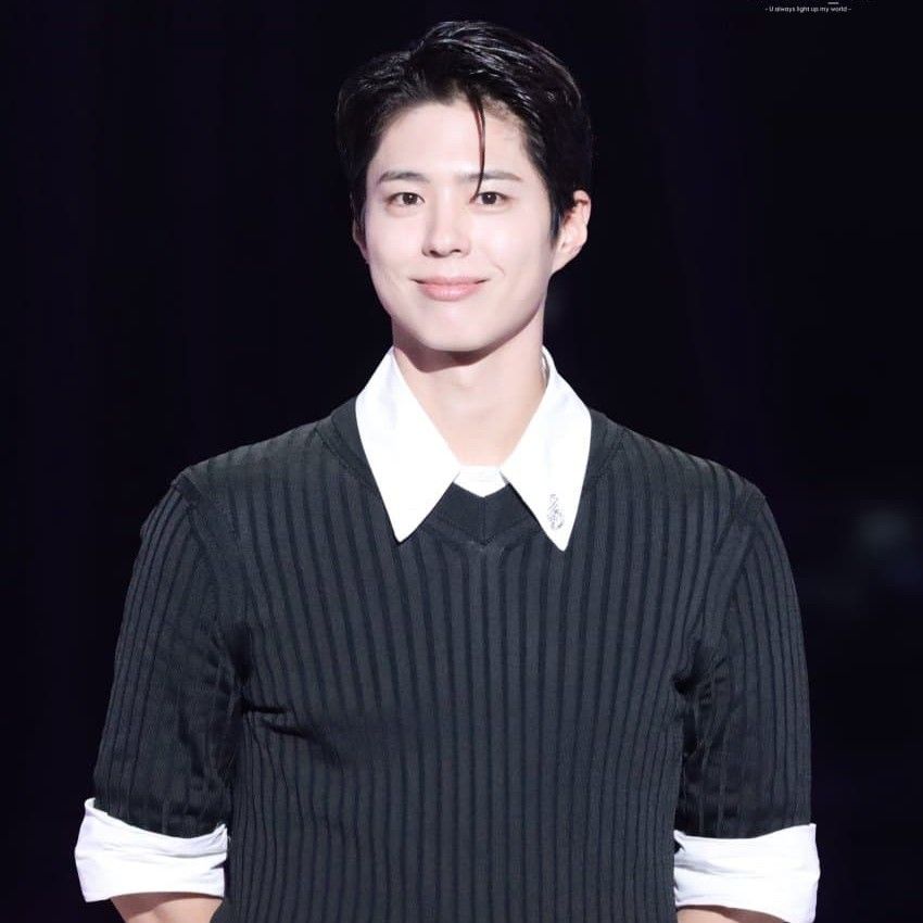 A moment captured by a fan of Park Bogum