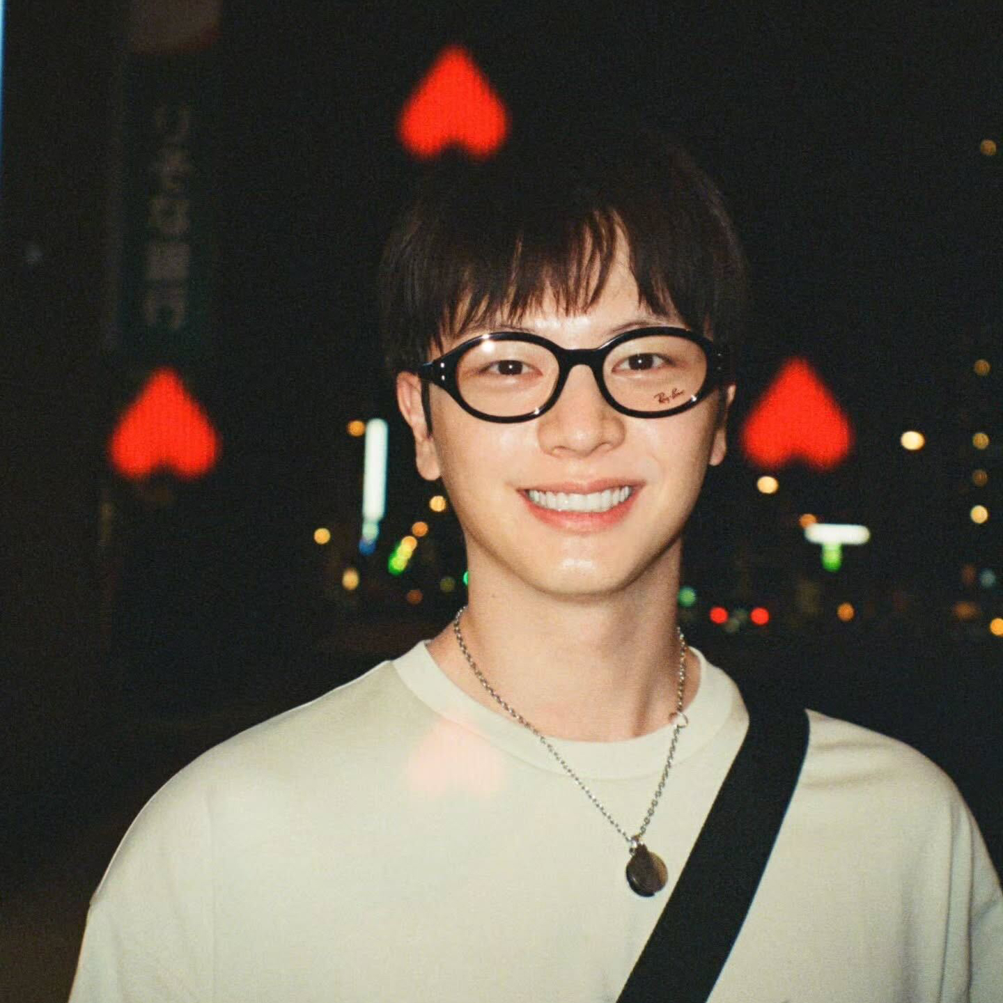 Behind-the-scenes cut of Yook Sungjae