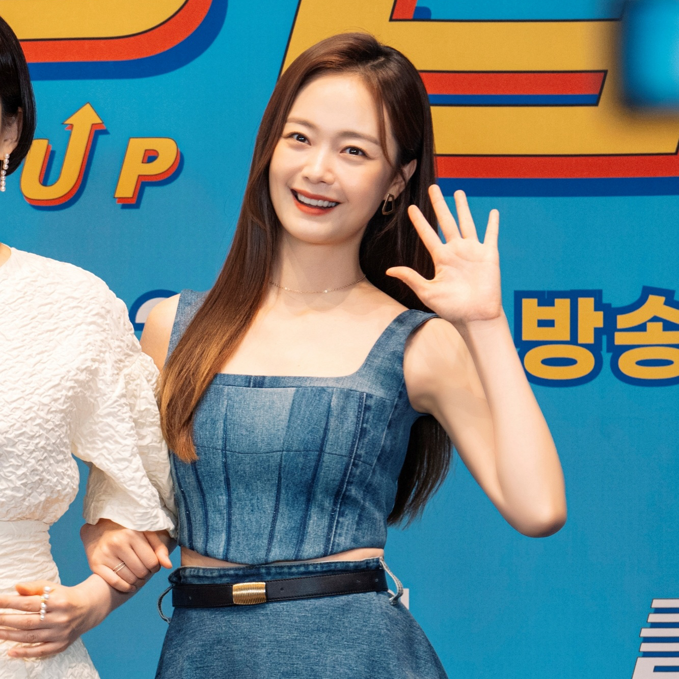 Behind-the-scenes cut of Jeon Somin