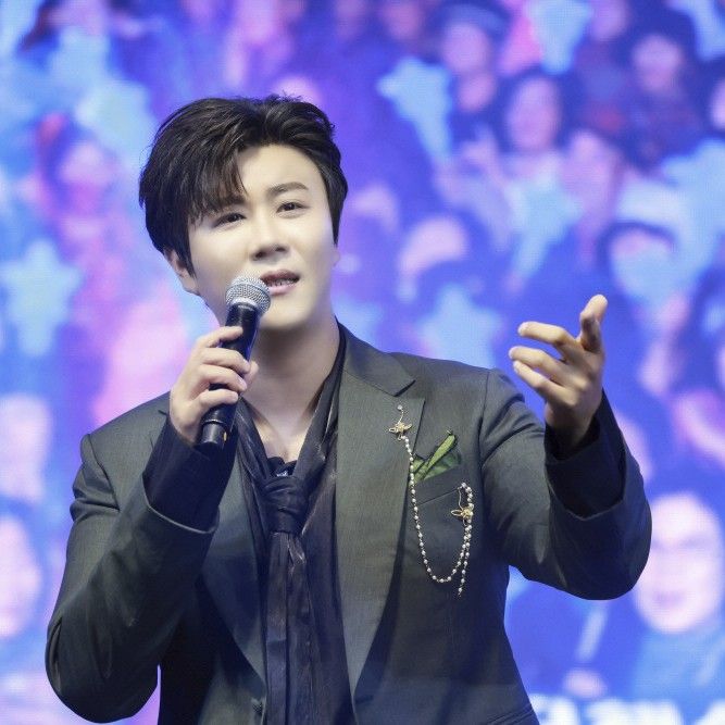Behind-the-scenes cut of Jin Haesung