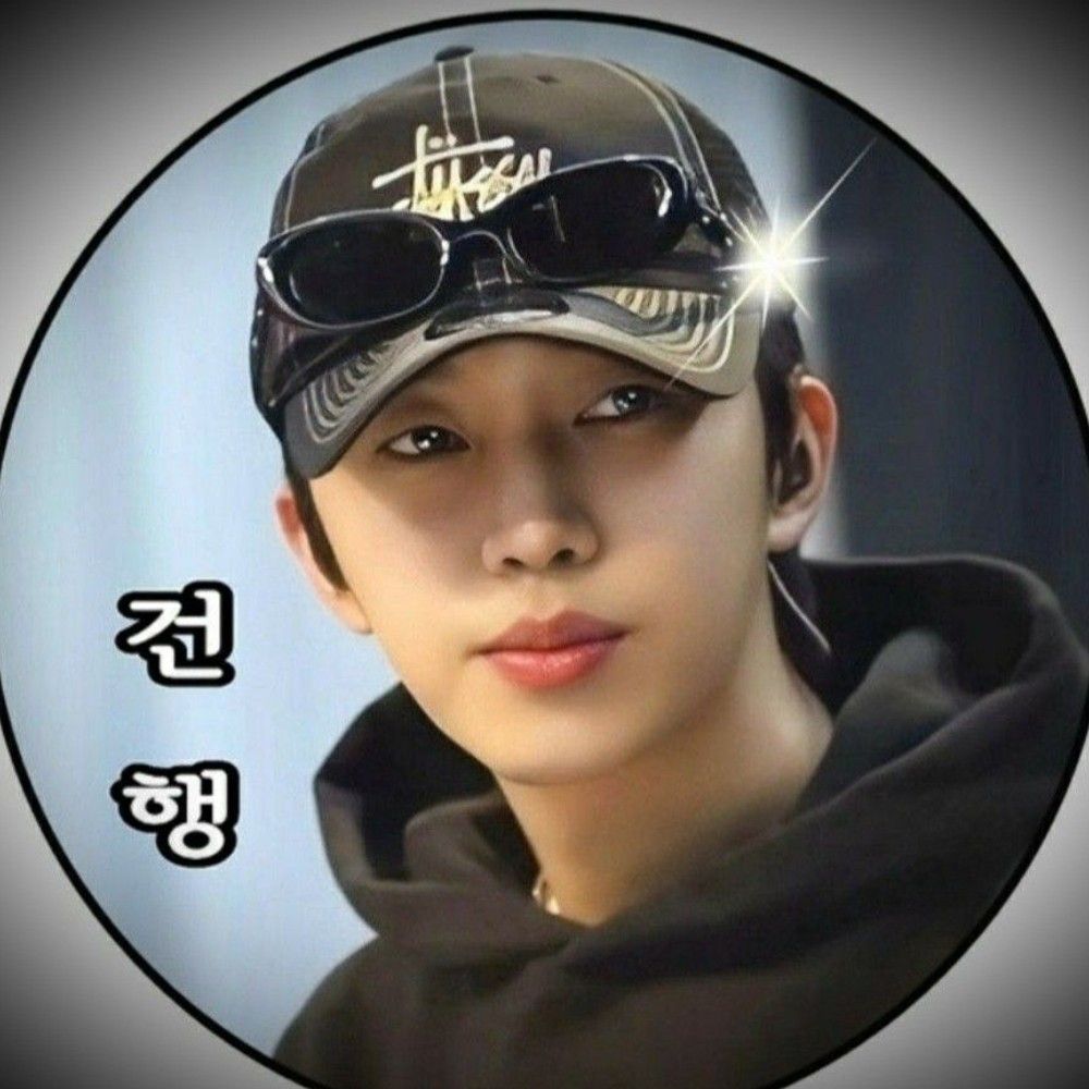 Behind-the-scenes cut of Lim Youngwoong