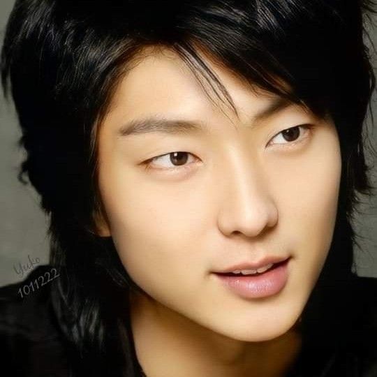 Behind-the-scenes cut of Lee Joongi