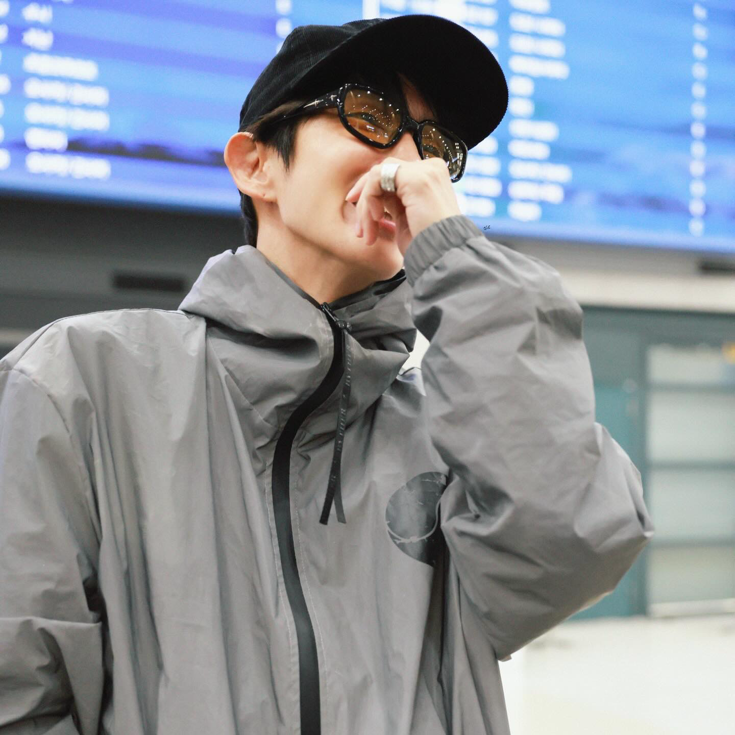 イ・ジュンギのビハインドカット