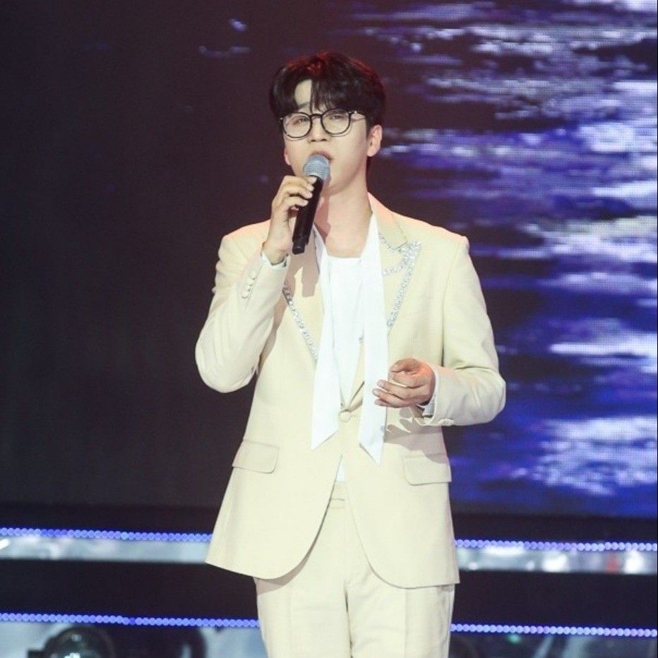 Latest photo of Park Jihoo (Mr. Trot 3)