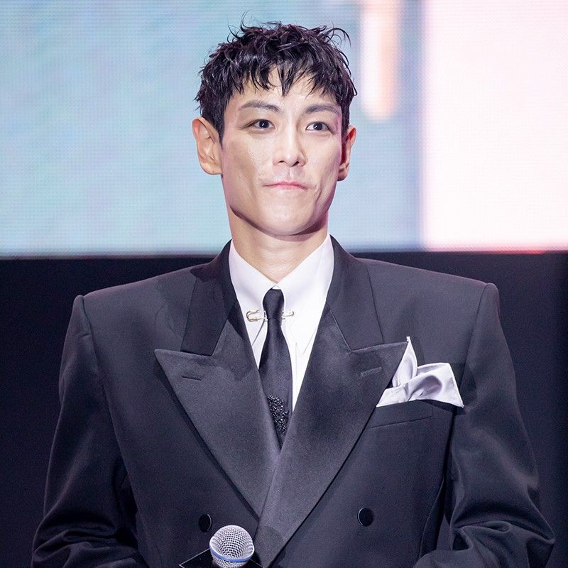 Behind-the-scenes cut of T.O.P