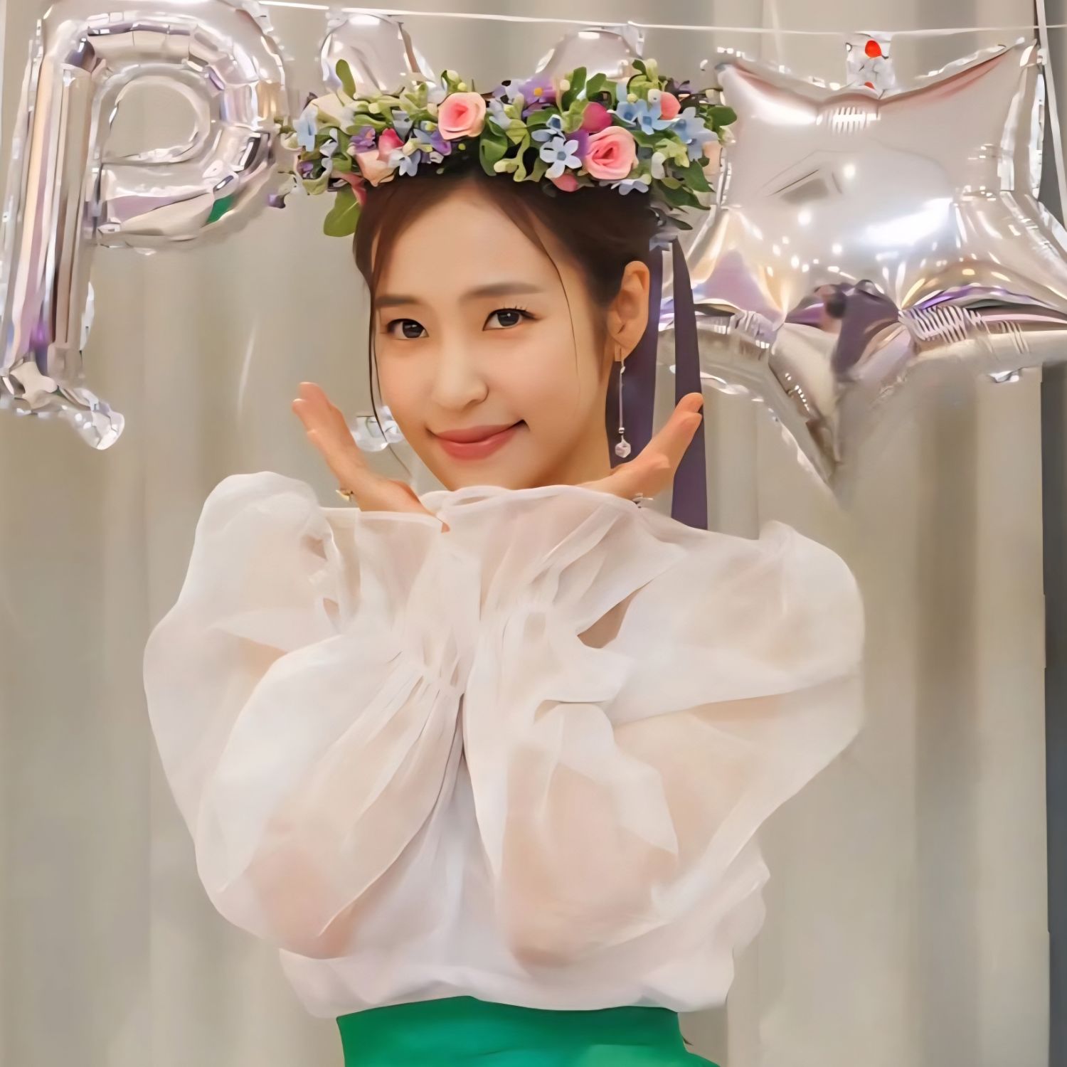 Popular celeb content trending in the community