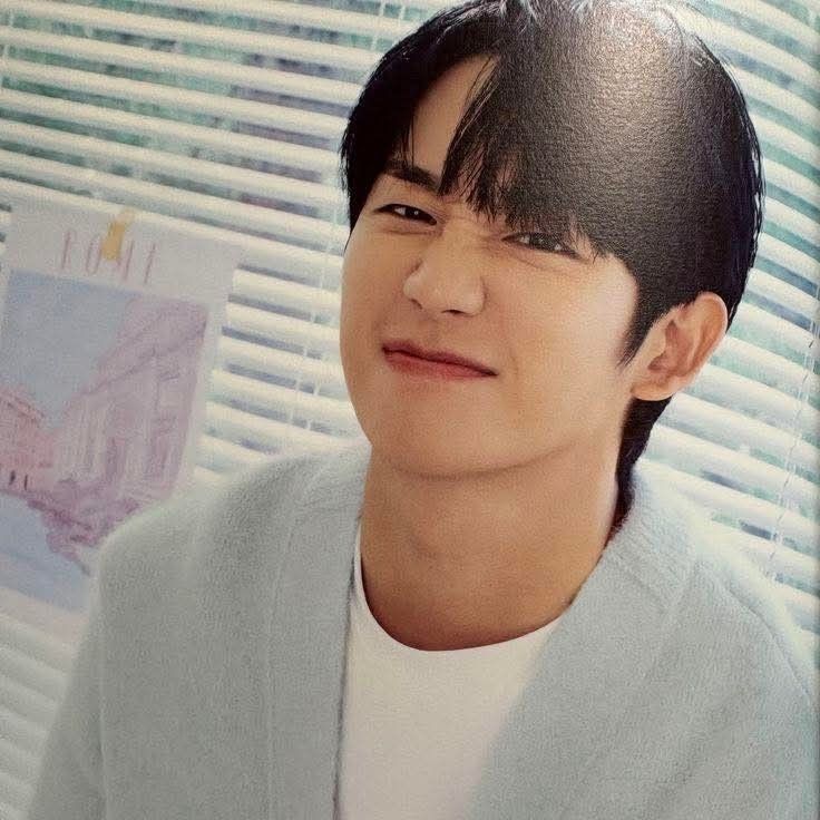 Behind-the-scenes cut of Kim Youngdae