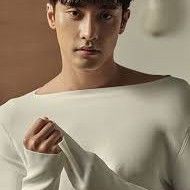 A moment captured by a fan of Sunghoon