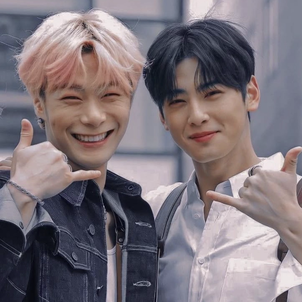 A moment captured by a fan of Cha Eunwoo