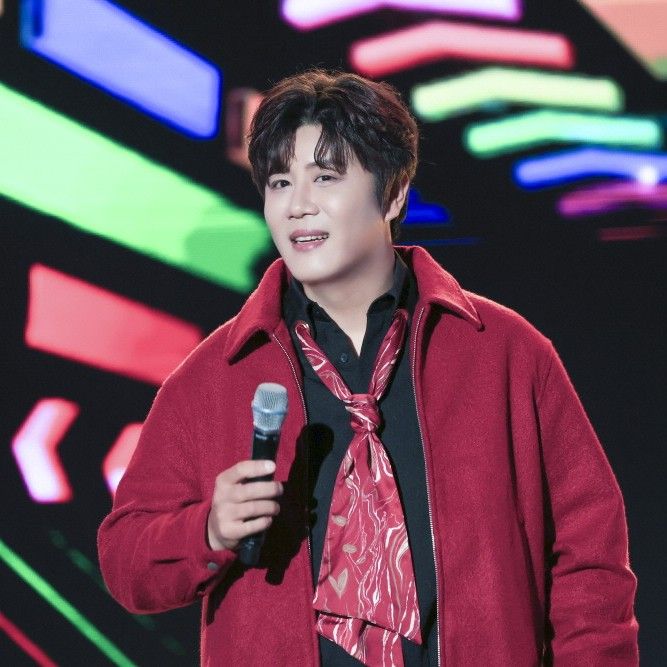 晋海成的最新照片