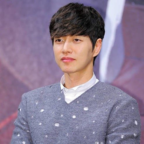 Behind-the-scenes cut of Park Haejin