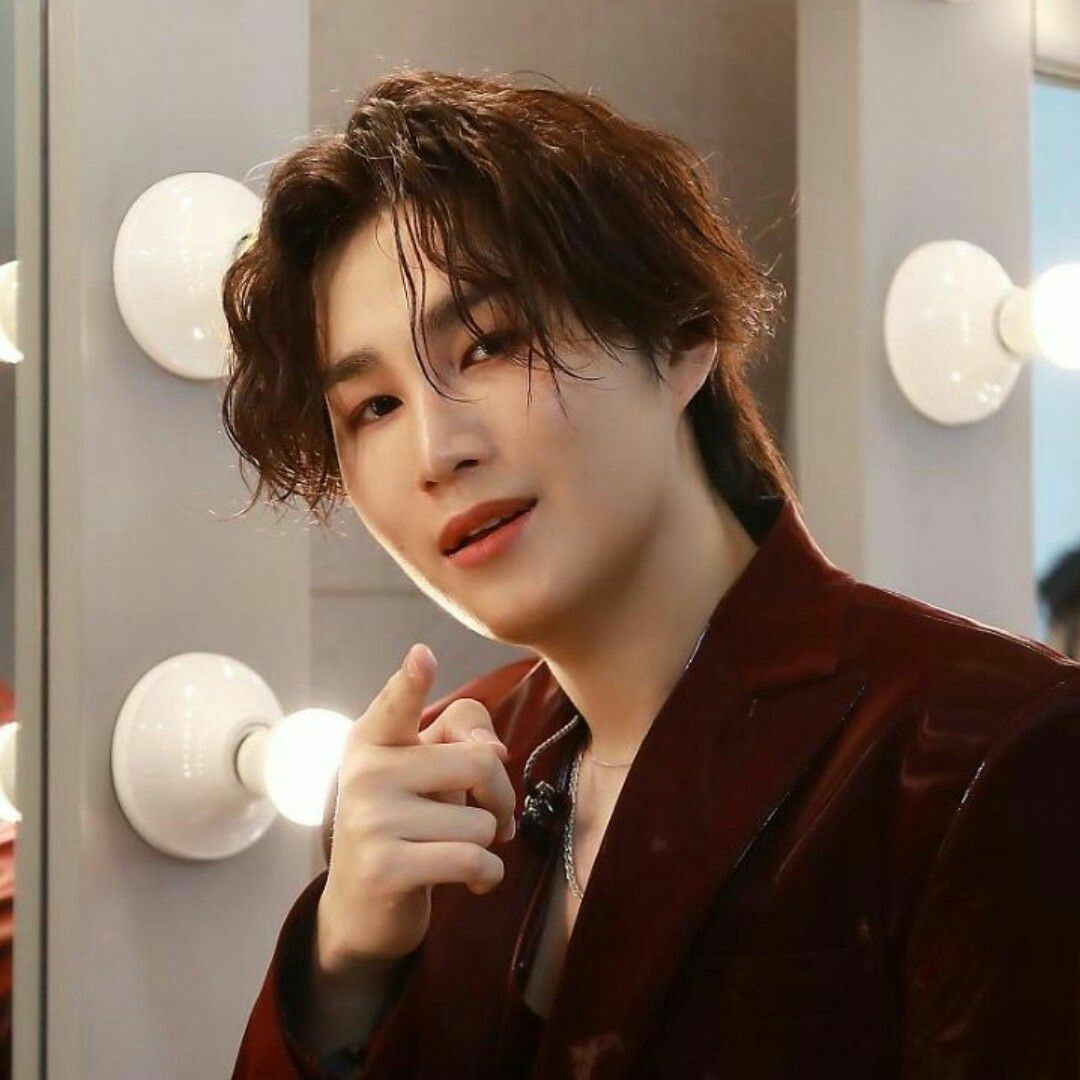A moment captured by a fan of Kim Heejae