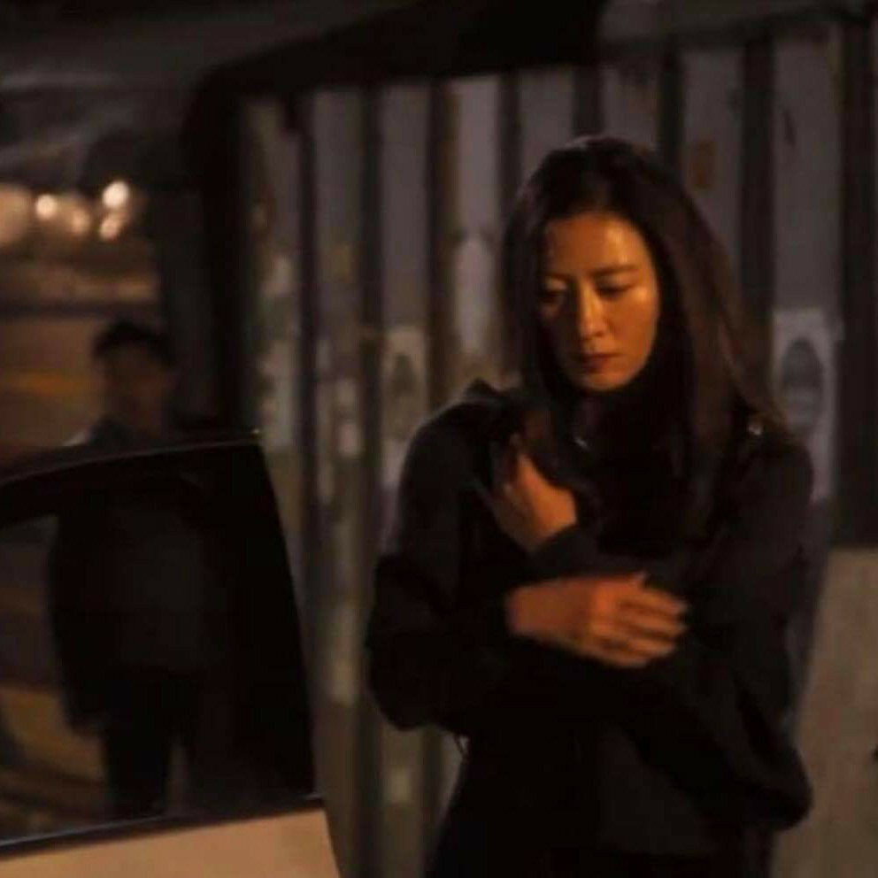 Behind-the-scenes cut of Kim Heeae