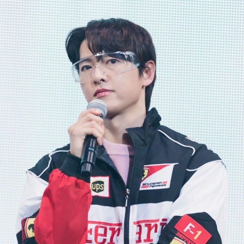 宋仲基的最新照片