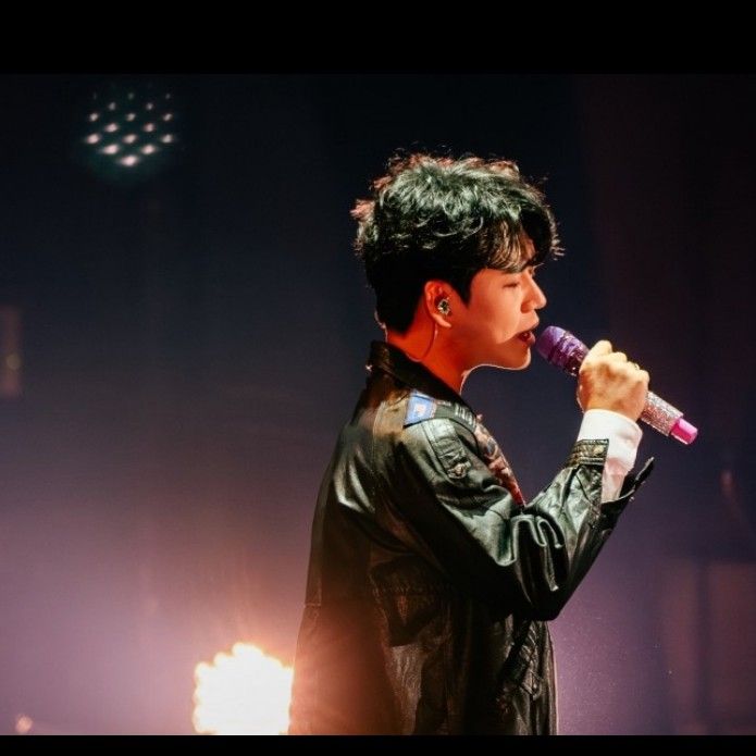 Behind-the-scenes cut of Hwang Youngwoong