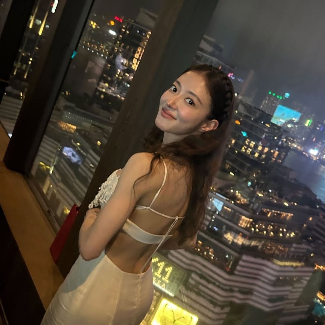 A moment captured by a fan of Lee Seyoung