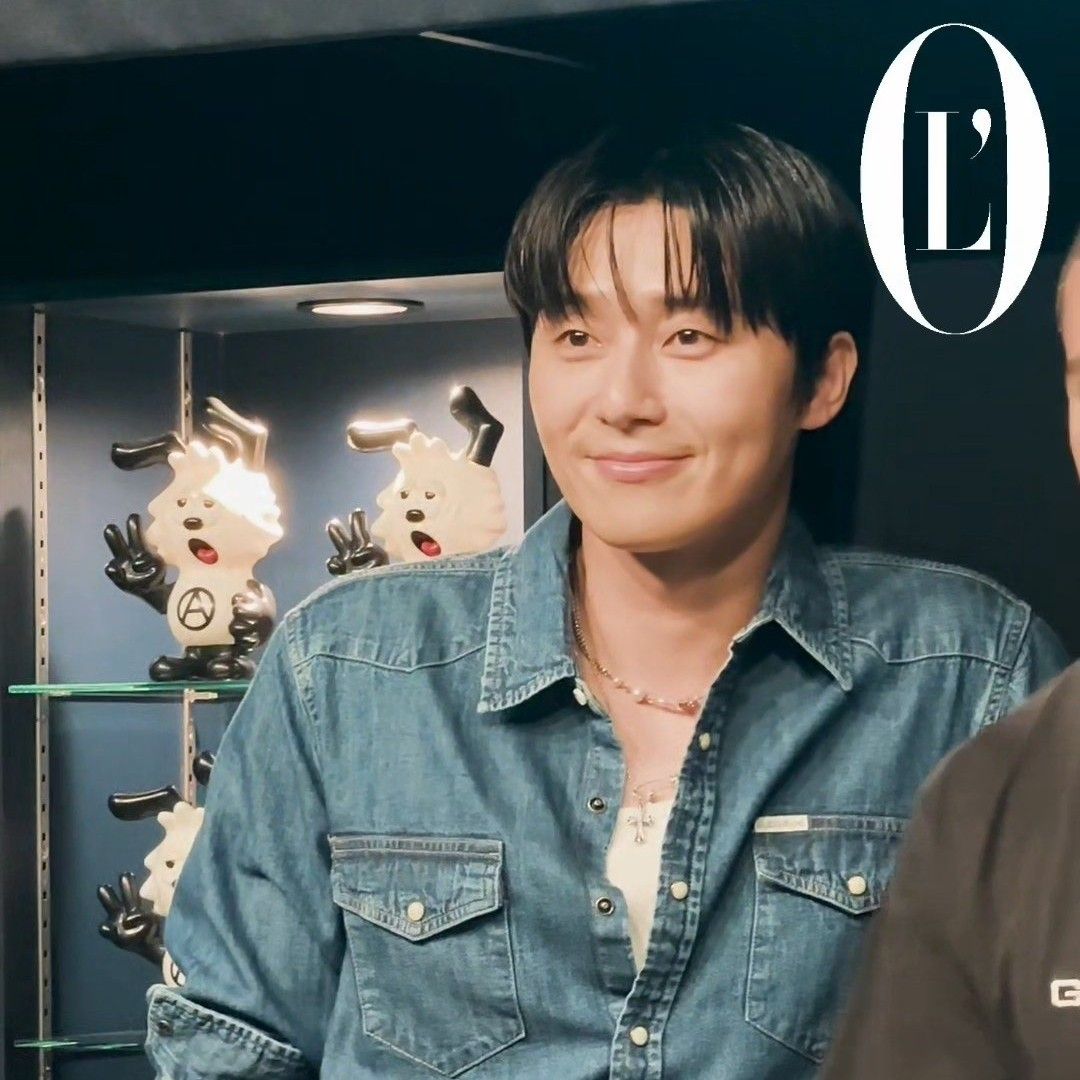 Recent activity shot of Park Seojoon