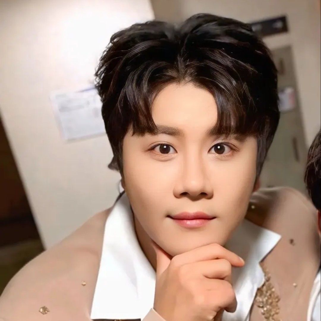 Behind-the-scenes cut of Jin Haesung