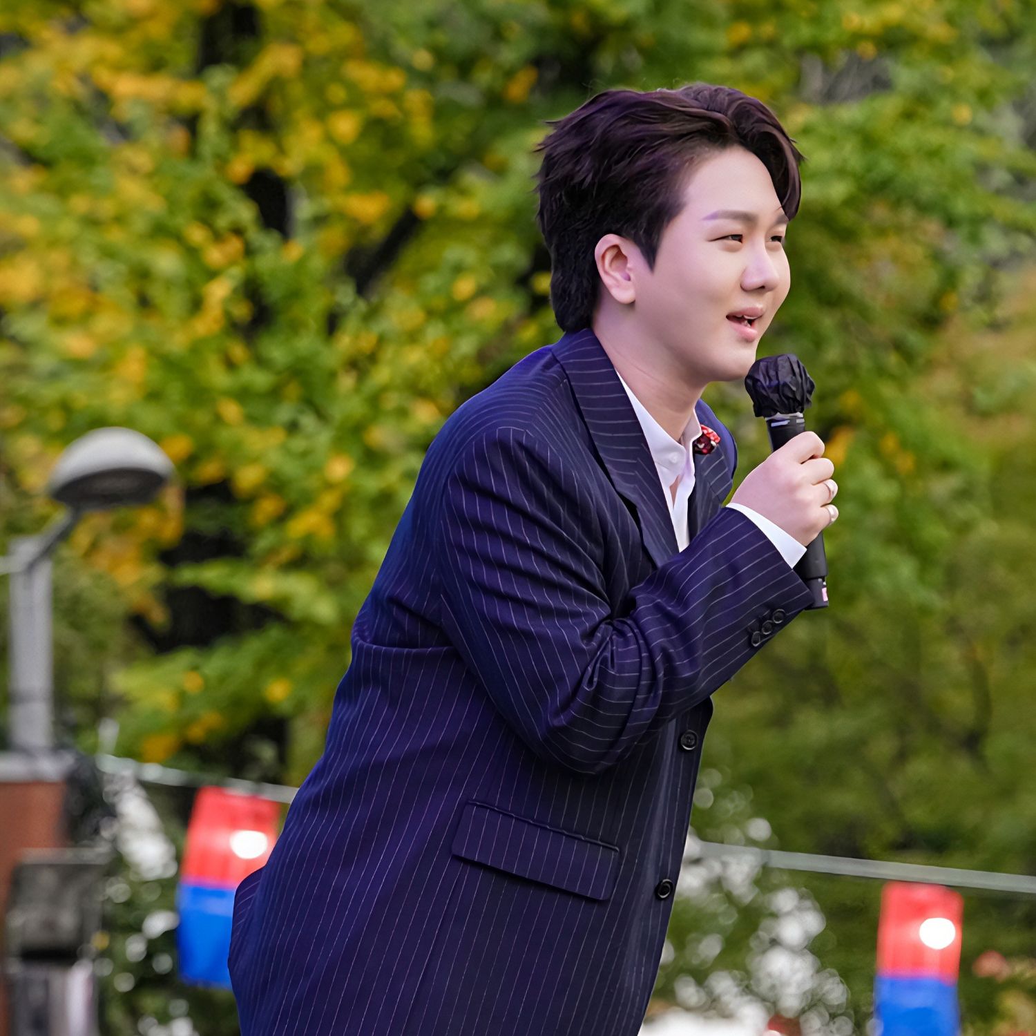 A moment captured by a fan of Kim Soochan