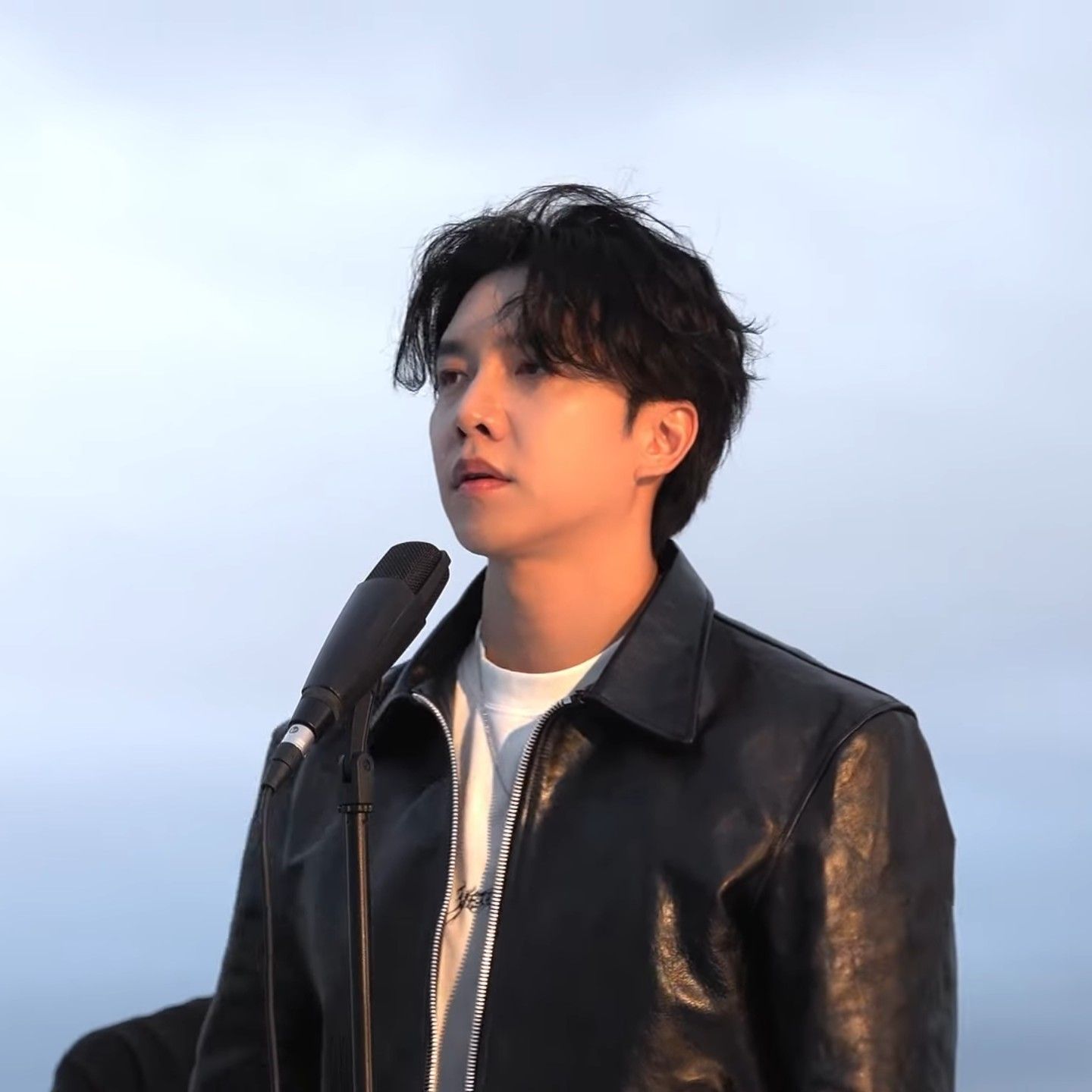 Momen yang diabadikan oleh penggemar Lee Seunggi