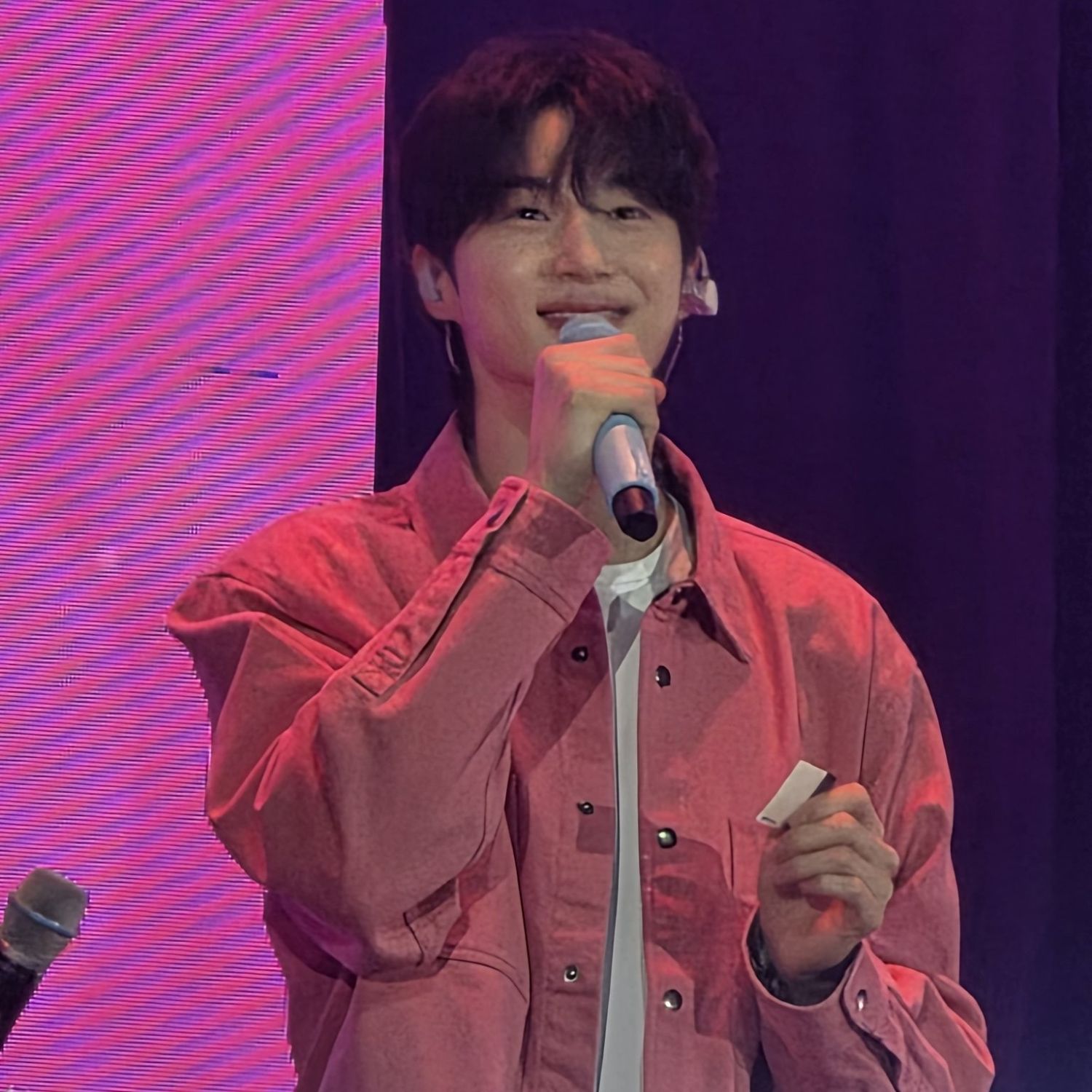 Recent activity shot of Byeon Wooseok