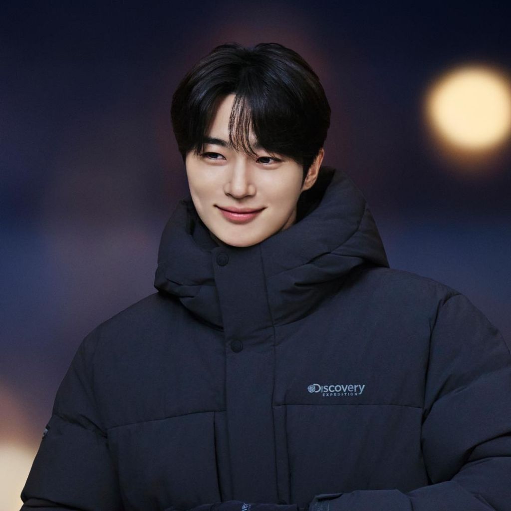 Behind-the-scenes cut of Byeon Wooseok