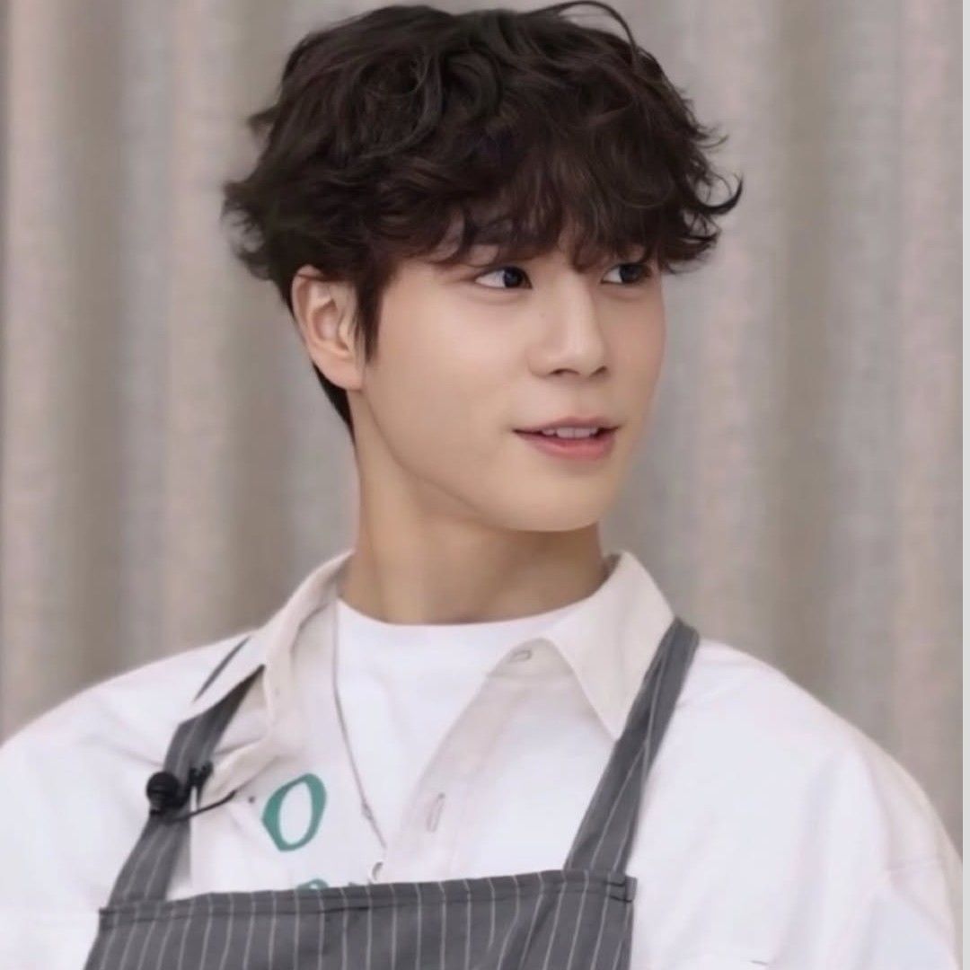 Recent activity shot of Jeong Dongwon