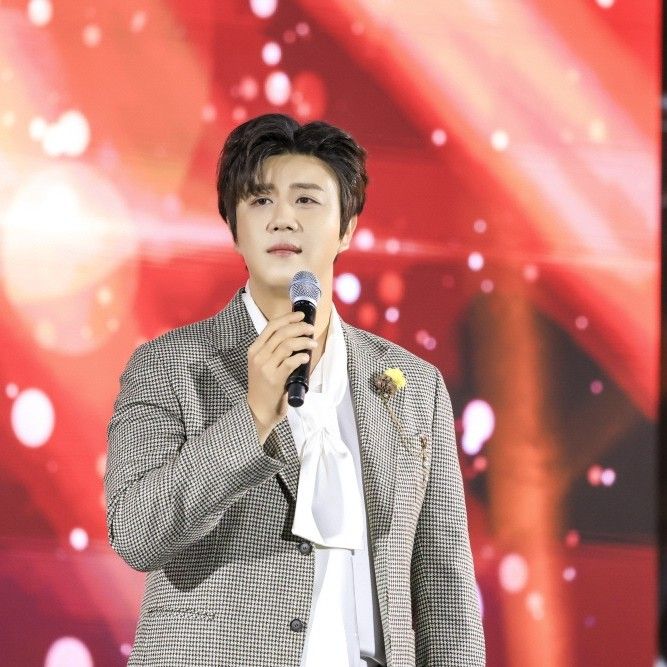 Latest photo of Jin Haesung