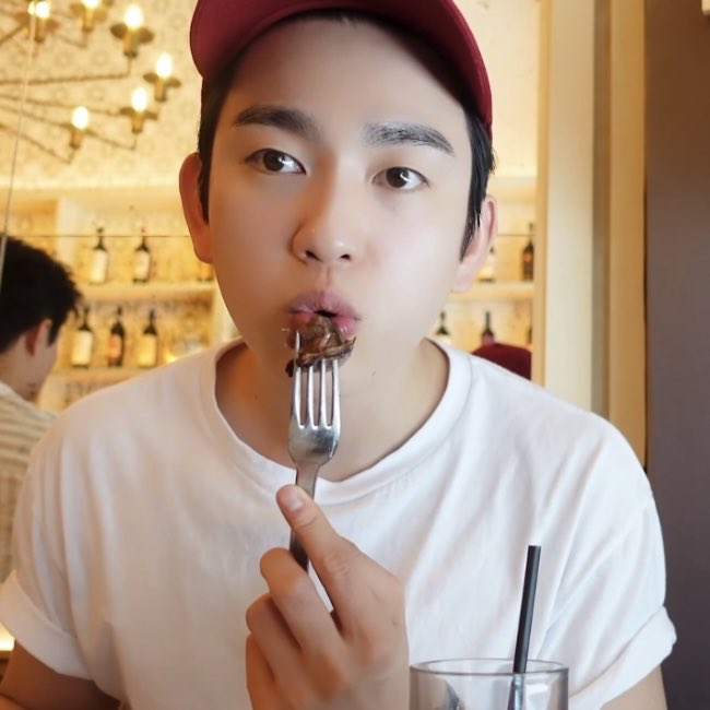 Latest photo of Park Jinyoung