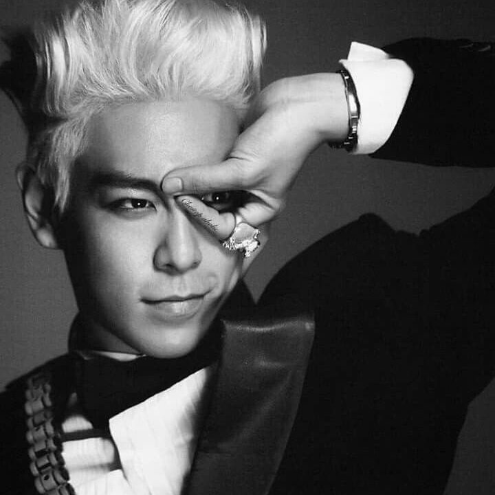 A moment captured by a fan of T.O.P