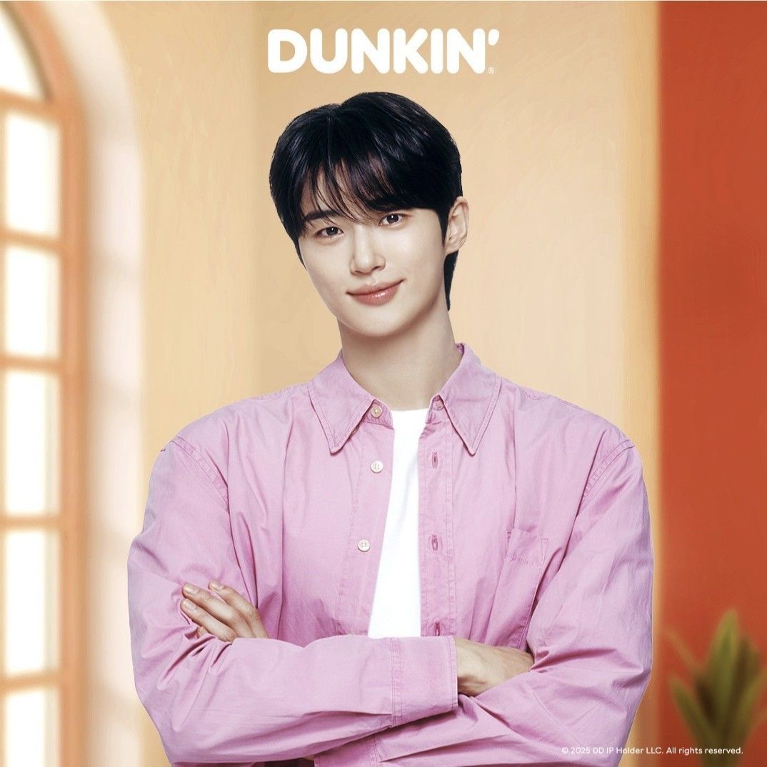 A moment captured by a fan of Byeon Wooseok