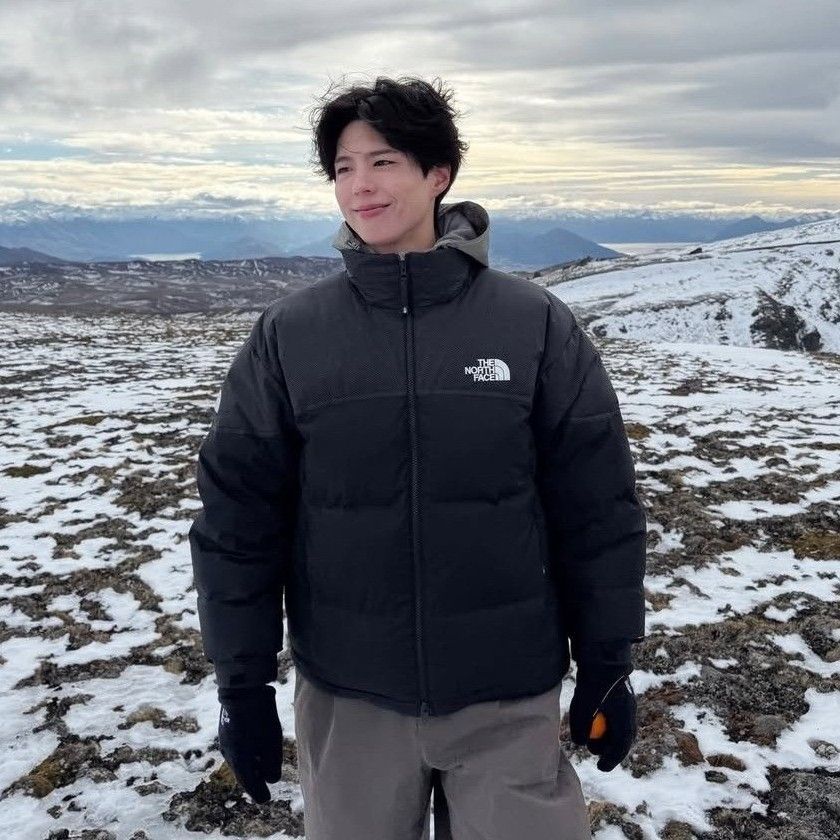 A moment captured by a fan of Park Bogum