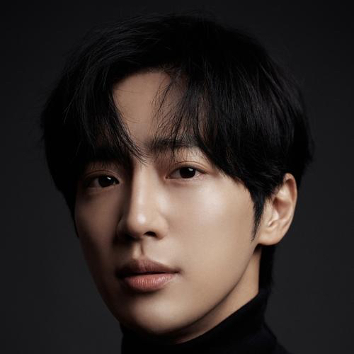 A moment captured by a fan of Lee Sangyeob