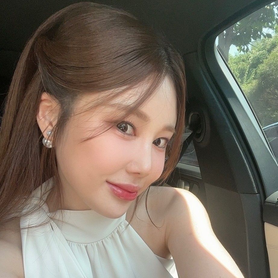 Latest photo of Kim Soyou