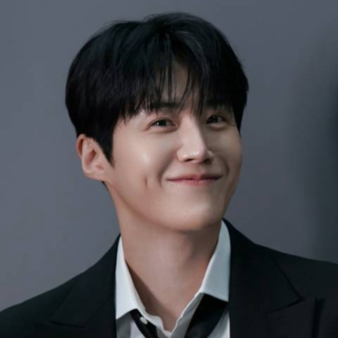 Behind-the-scenes cut of Kim Seonho