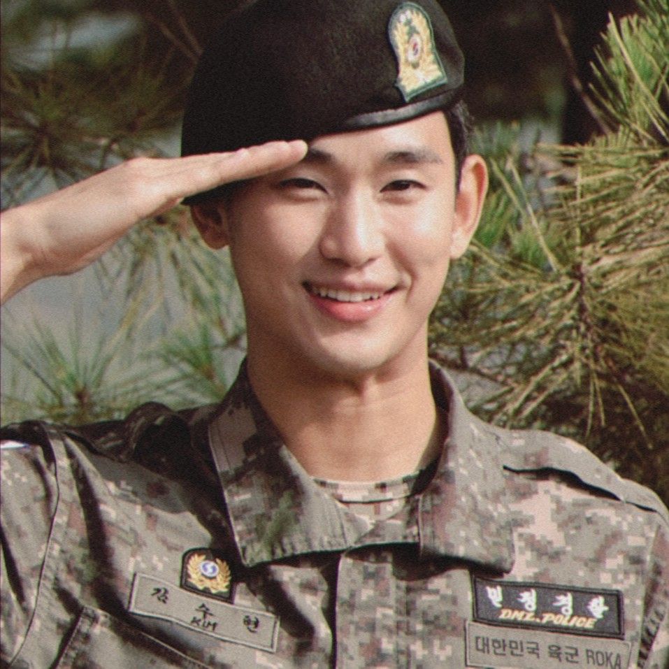 Behind-the-scenes cut of Kim Soohyun