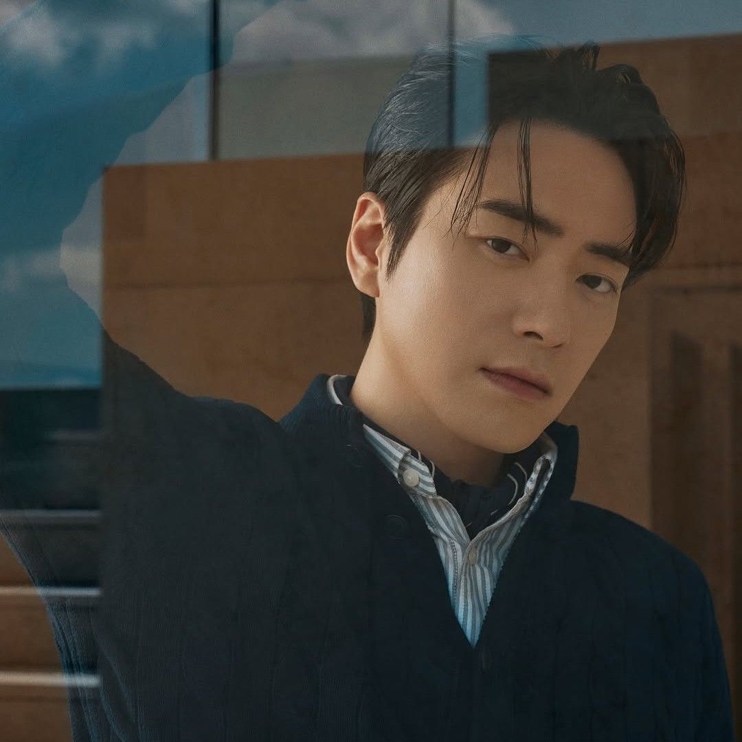 A moment captured by a fan of Lee Joonhyuk