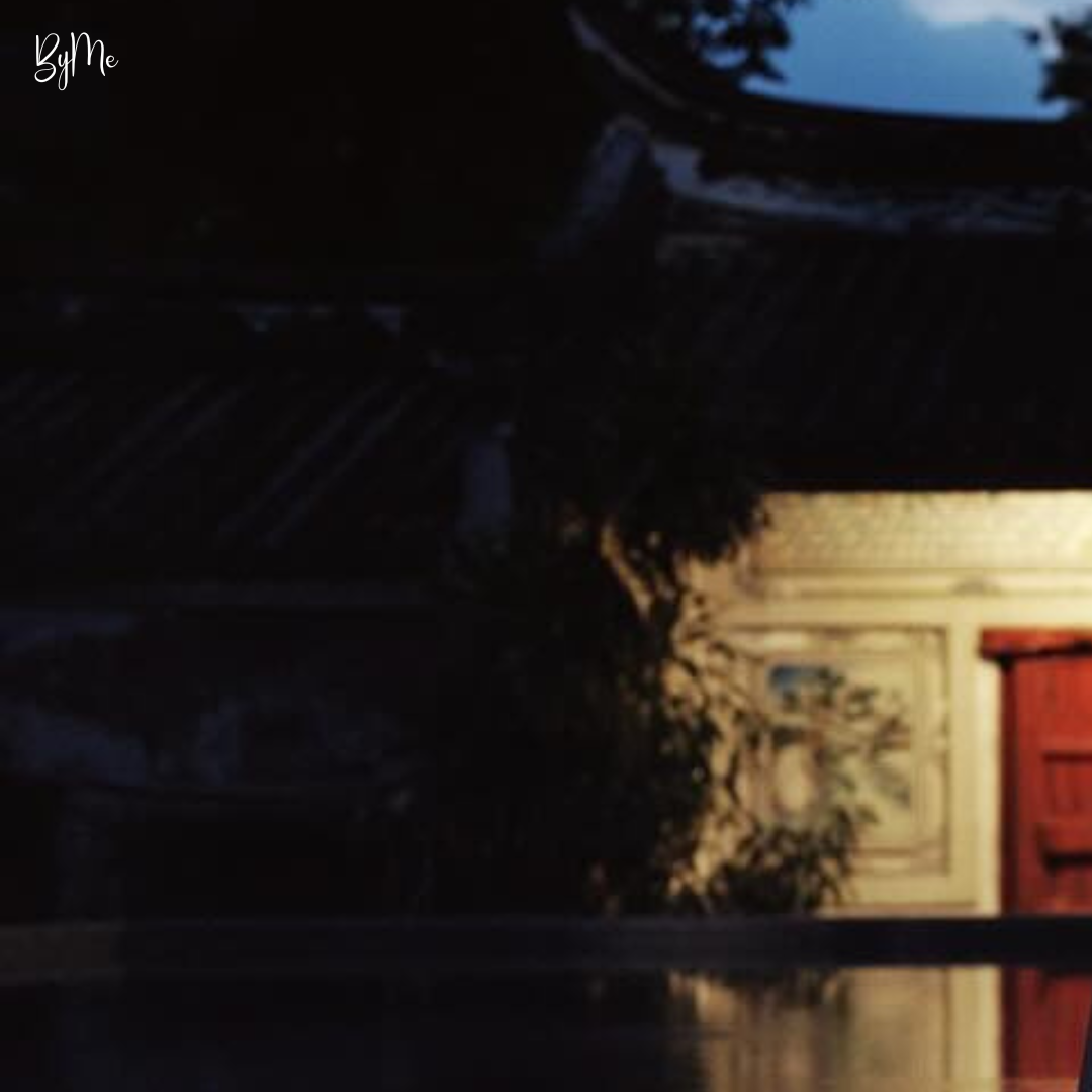 A moment captured by a fan of Esther Yu