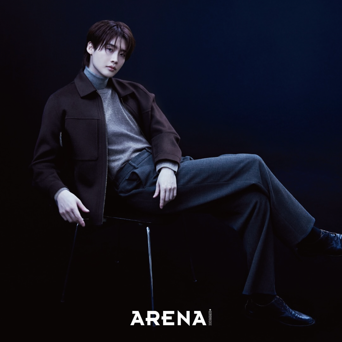 Recent activity shot of Lee Jongsuk