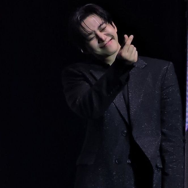 粉絲拍下的李俊昊瞬間