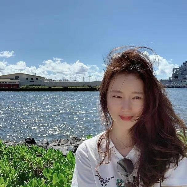 A moment captured by a fan of Moon Chaewon