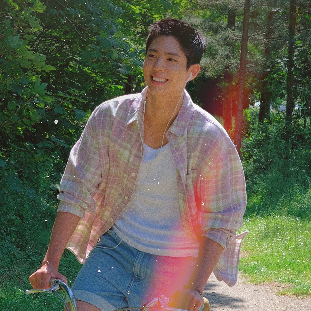 Behind-the-scenes cut of Park Bogum
